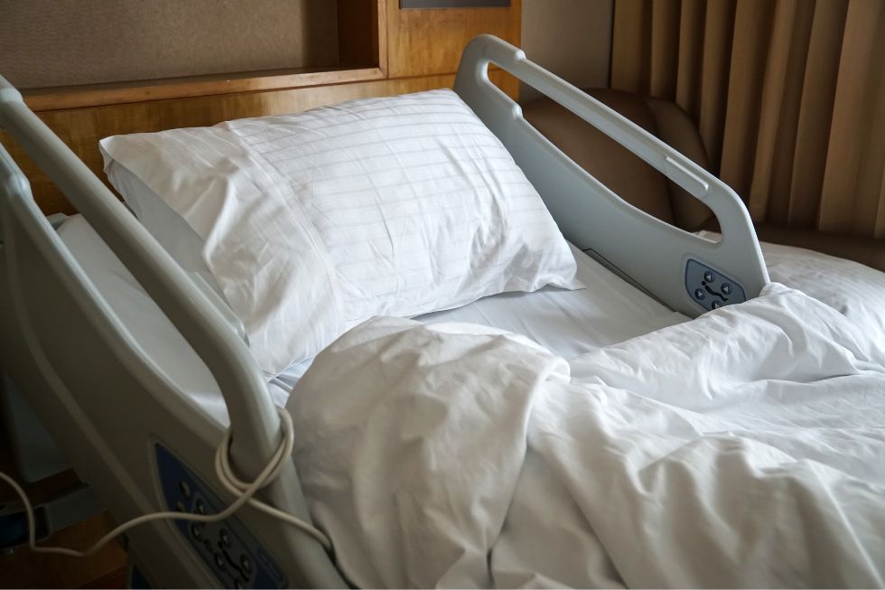 4 Signs It’s Time To Replace Your Hospital Bed Mattress